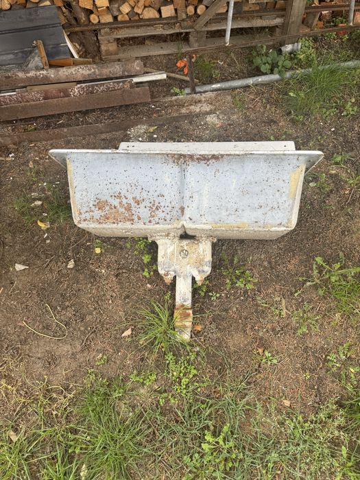 Żeliwny zlew dwukomorowy Zlewozmywak