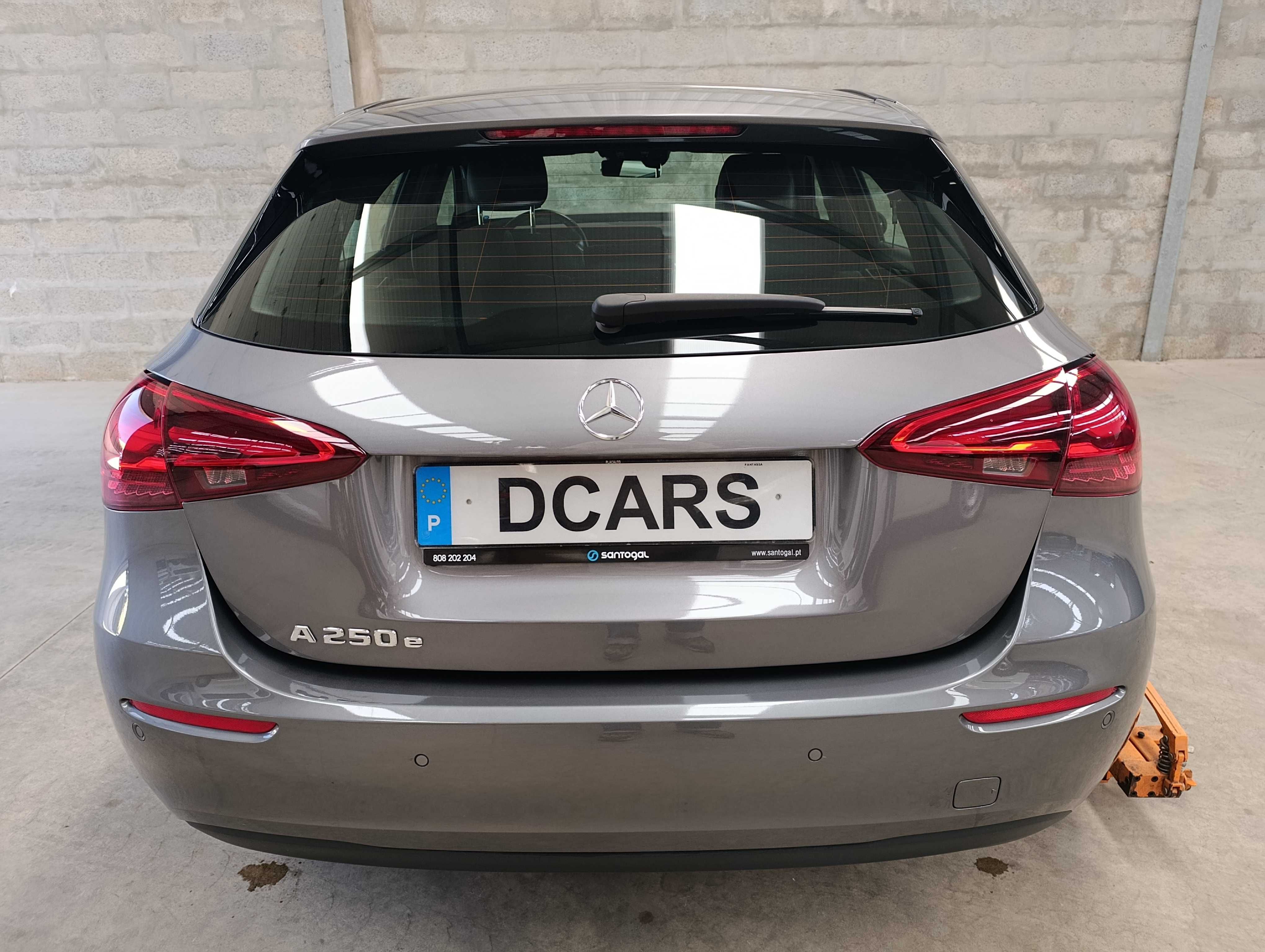 Mercedes-Benz A250e IVA Dedutível