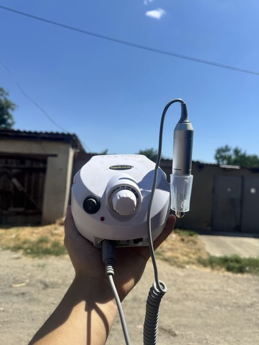 Набор для маникюра: лампа + аппарат + подставка