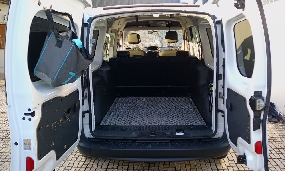 Renault Kangoo Ze 33. Maxi