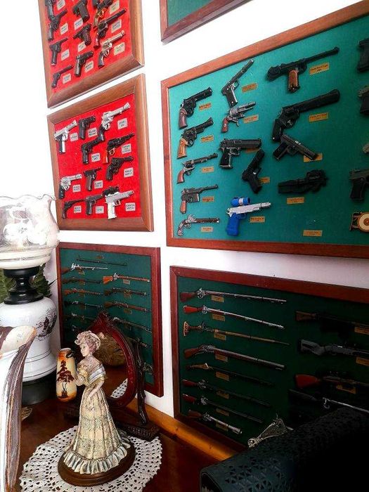 Quadros coleção miniaturas de armas