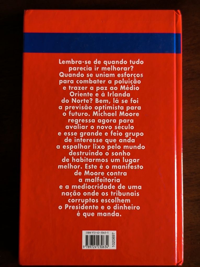 Brancos Estúpidos