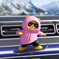 Іграшка фігурка на торпеду ведмідь на скейті в машину авто
