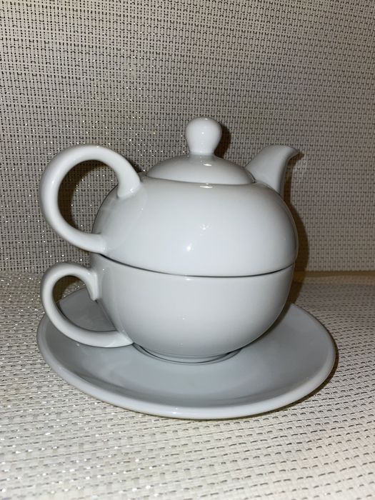 Dzbanek z podstawką i kubkiem Isabell