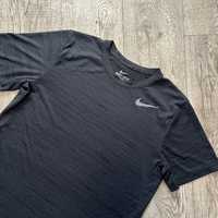 Спортивная футболка для спорта Nike running dri-fit swoosh