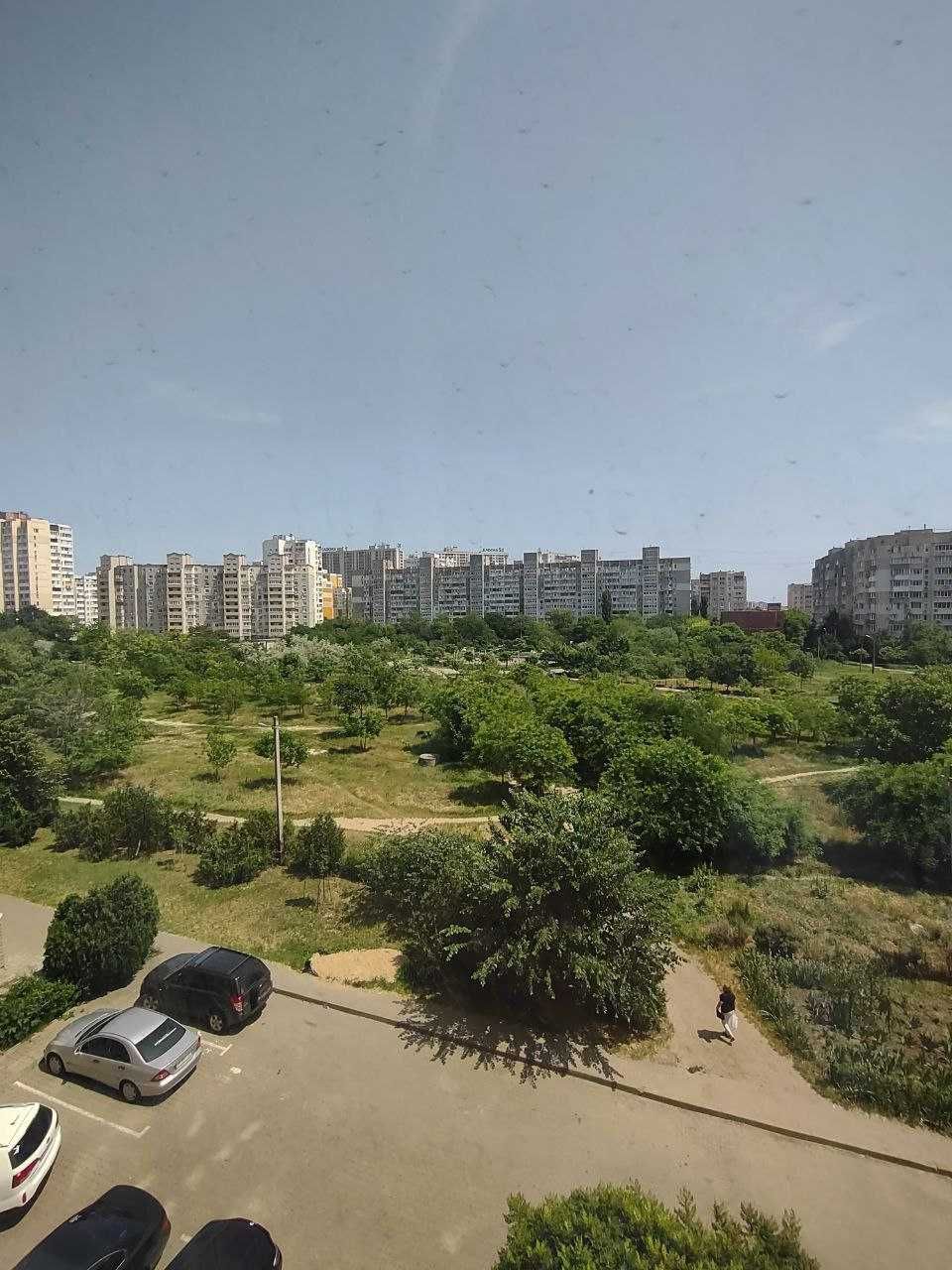 продам 2 комн на Ак.Заболотного ЖК Микромегас