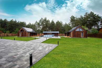 Złota Szyszka Radawa - Dwa komfortowe domki - BASEN, SAUNA, JACUZZI