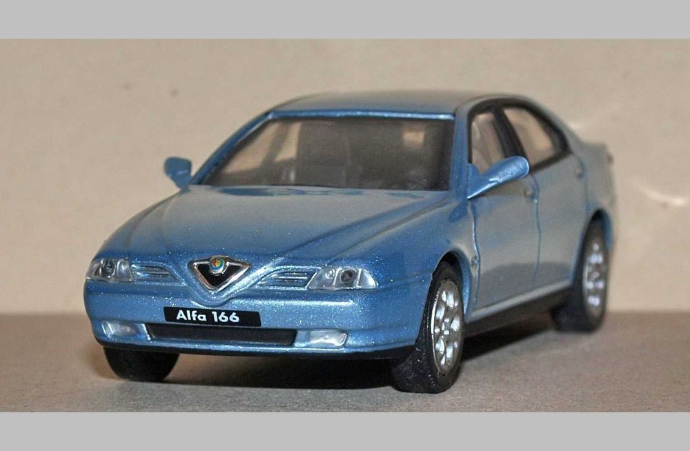 Alfa Romeo 166 – Hongwell / Cararama - model samochodu 1/43