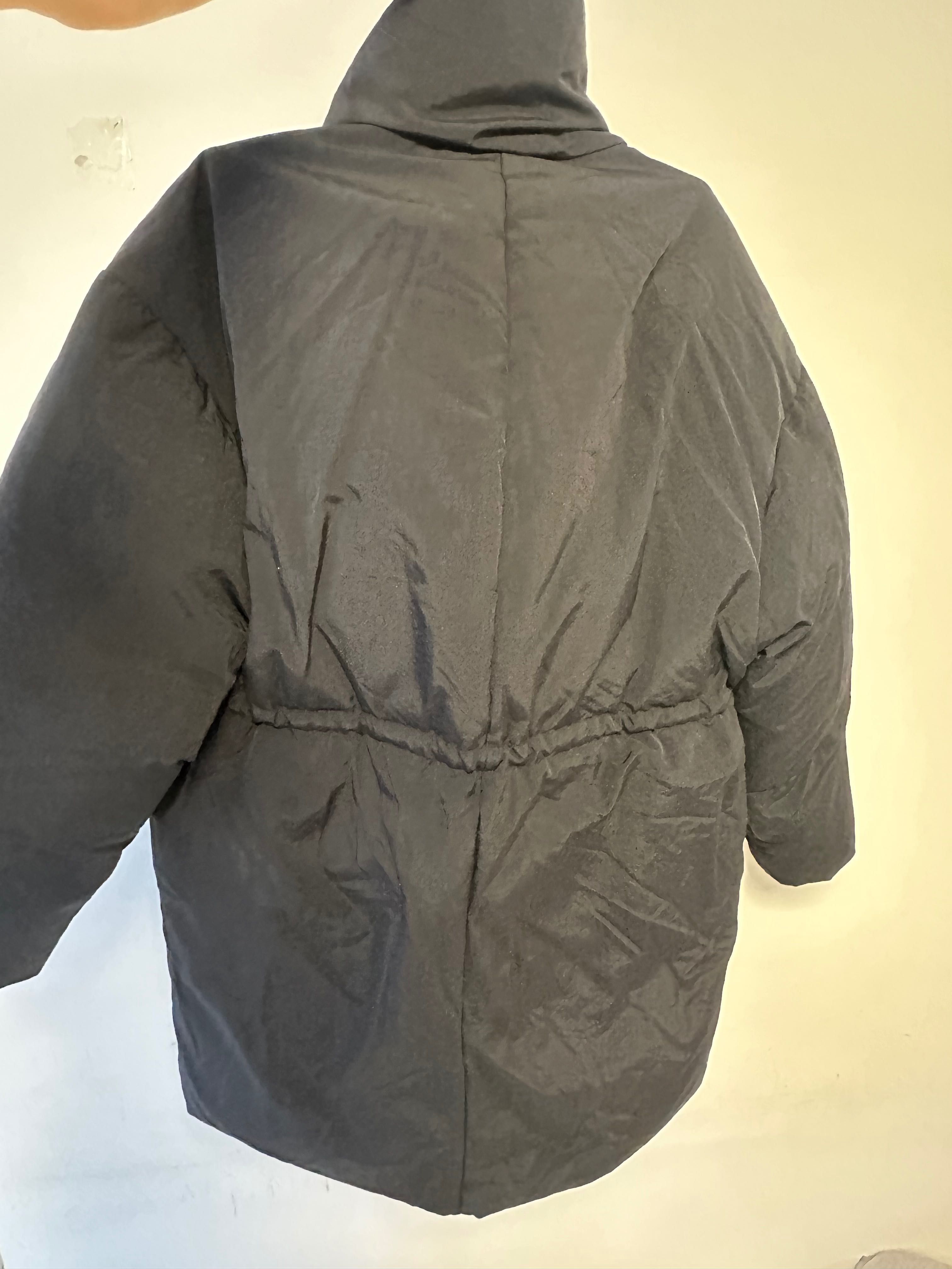 Puchowa kurtka Massimo Dutti bardzo ciepła