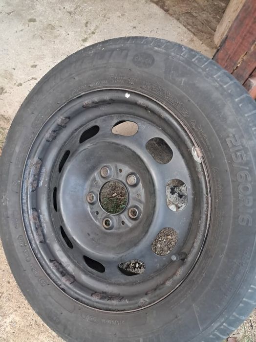 Opony zimowe  jak nowe 225/50 r18