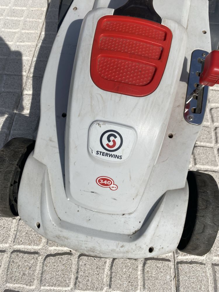 Maquina cortar relva  para peças