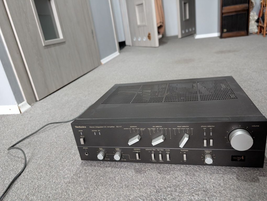 Wzmacniacz Technics su-v7