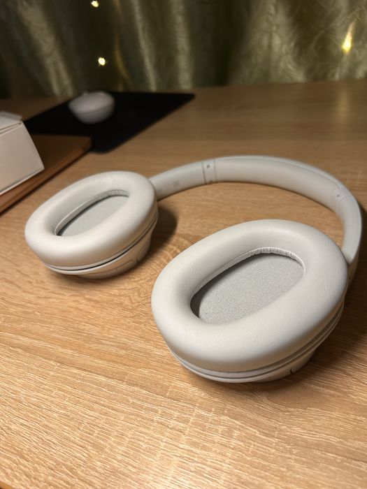 Навушники Sony WH-CH720N