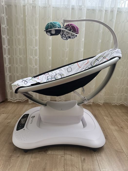 Крісло-гойдалка 4MOMS