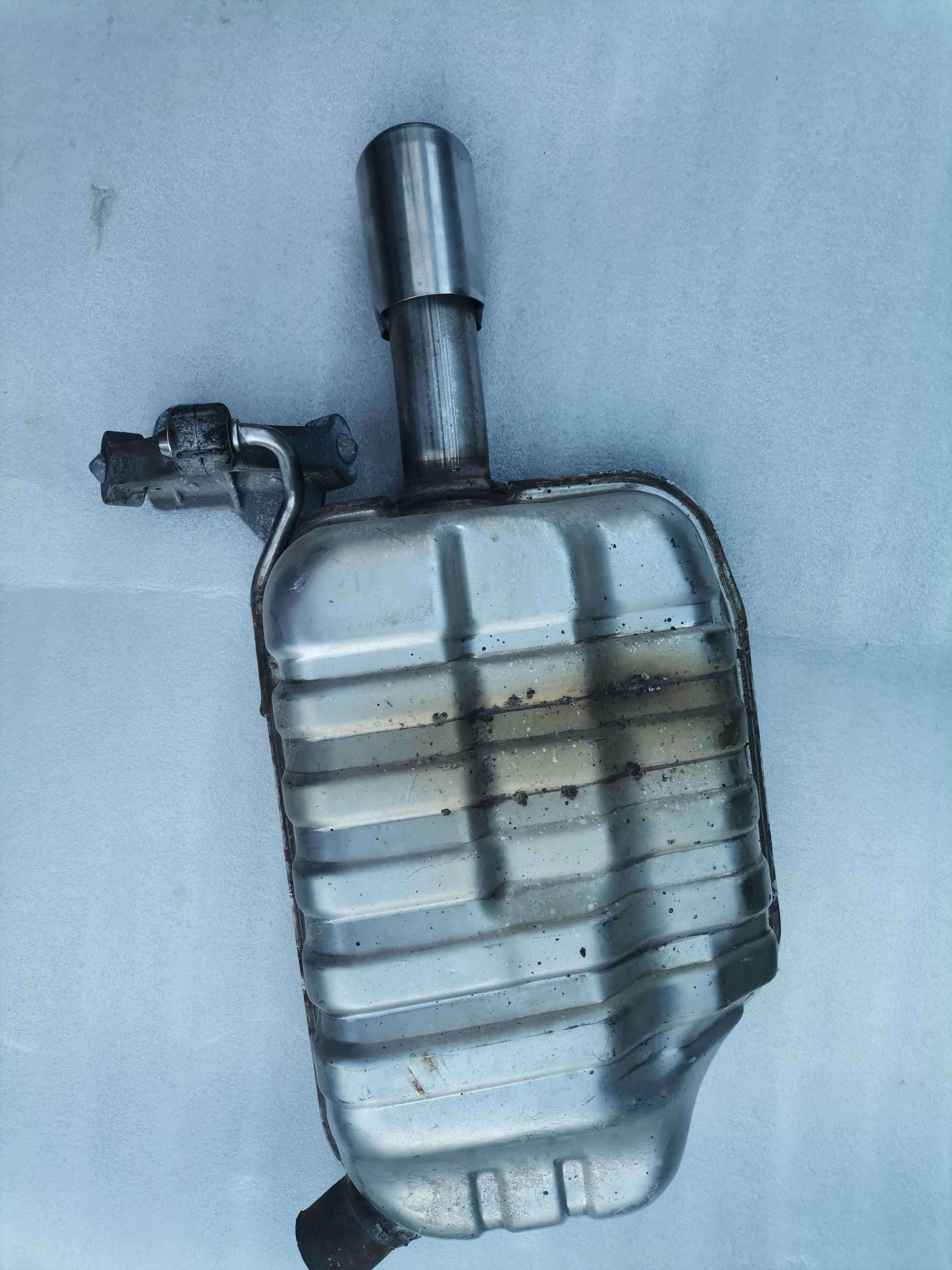Tłumik końcowy a4 B7 1.8 T  8EO 253 611 DE