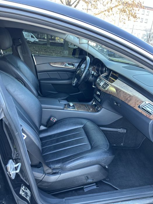 Mercedes-Benz CLS-Class целый не мотанный