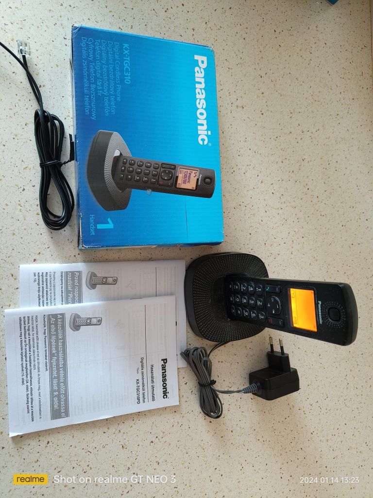 Telefon bezprzewodowy Panasonic KX-TGC310 [oryginalne opakowanie]