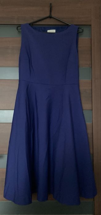 Sukienka niebieska długa