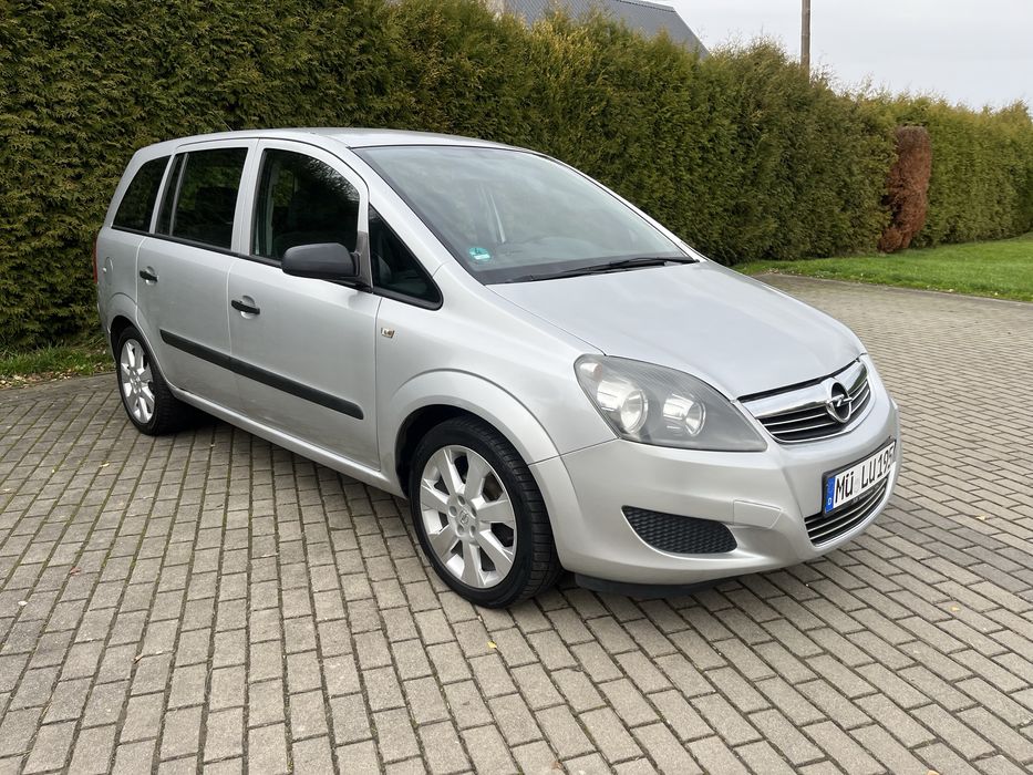 Opel Zafira klima , siedem osób