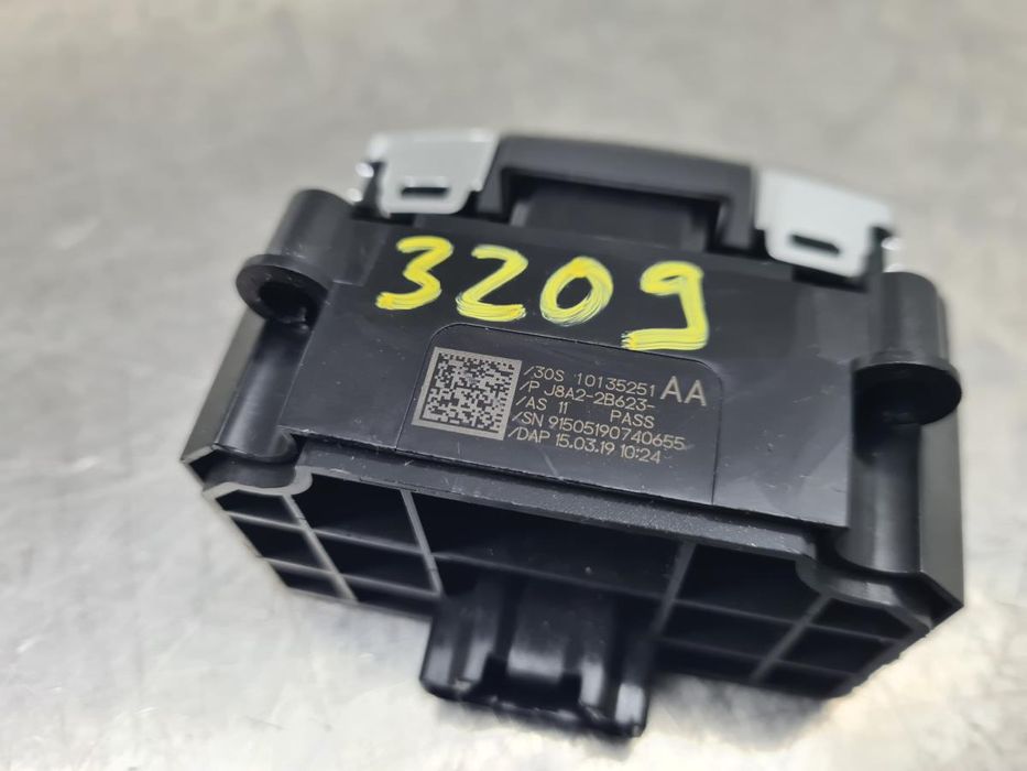 Botão / interruptor travão de parque JAGUAR I-Pace (X590)