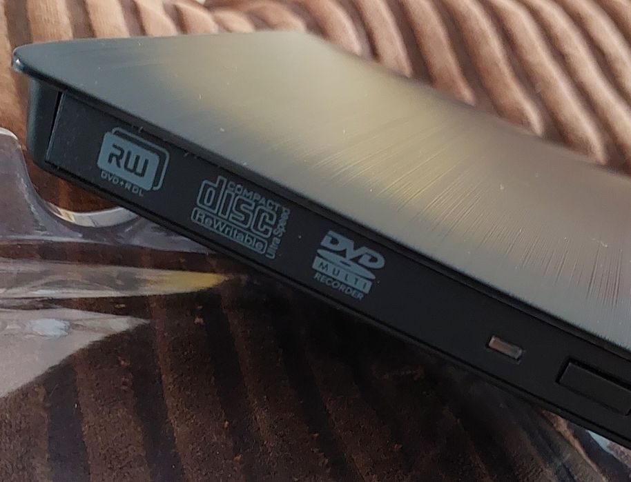 (НОВЫЙ) Внешний записывающий DVD±R/RW CD Привод Дисковод