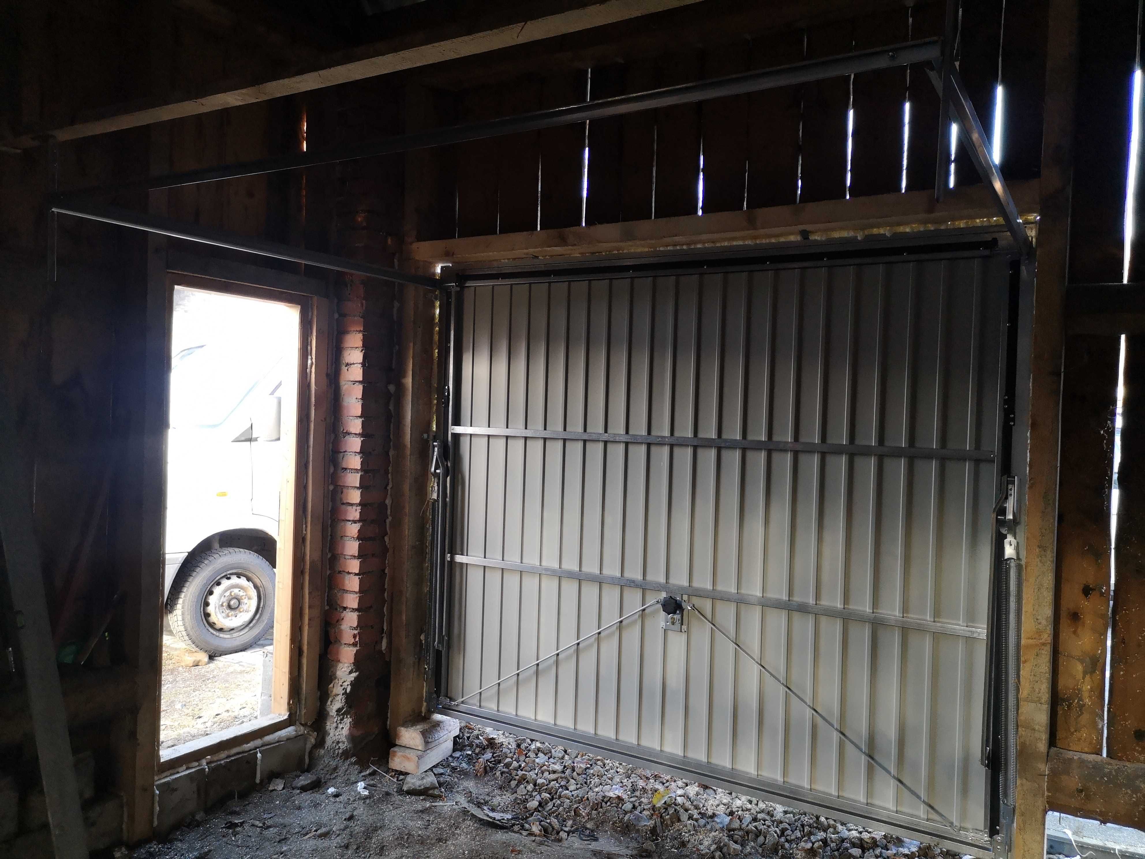 Brama garażowa uchylna uchył 3000x2100 antracyt grafit czarna