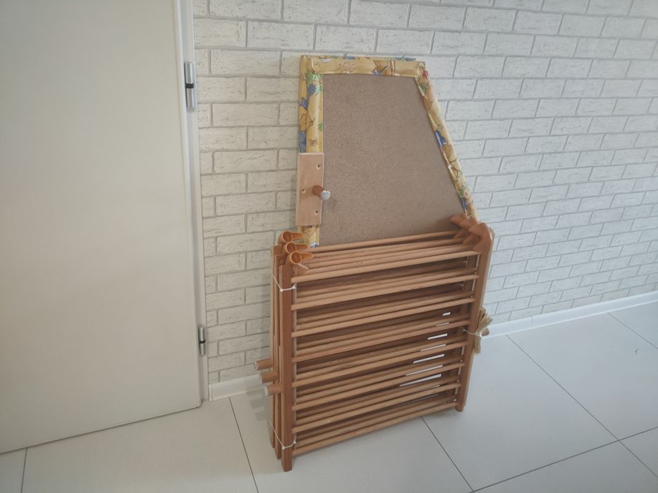 Kojec drewniany dla dziecka