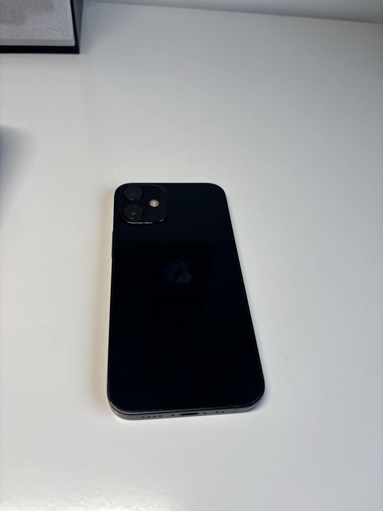 Iphone 12 mini- 64 GB