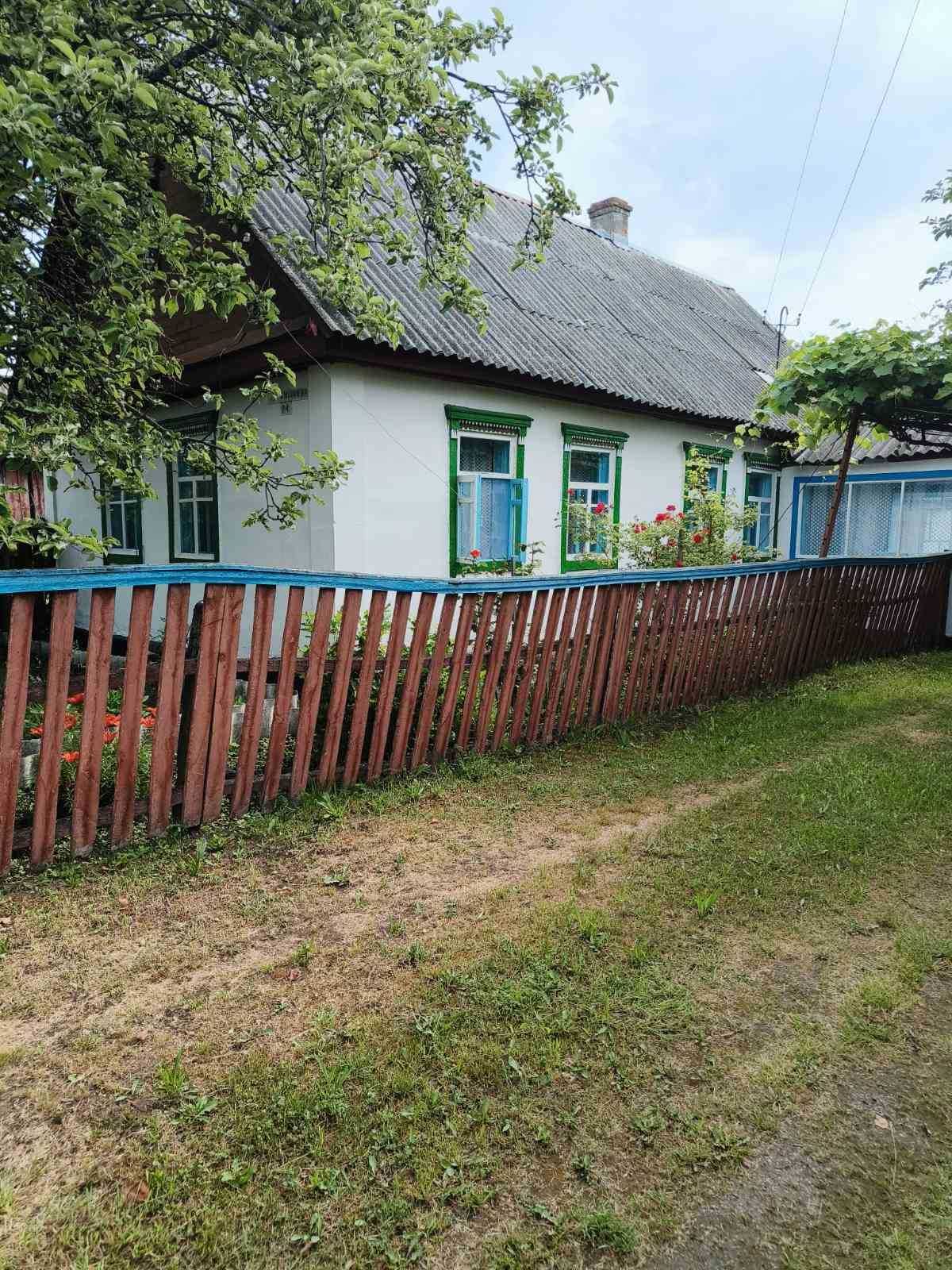Будинок в селі Розівка