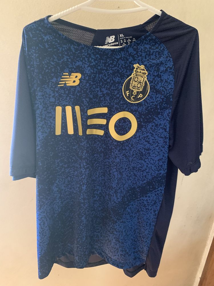 Camisoas de futebol novas
