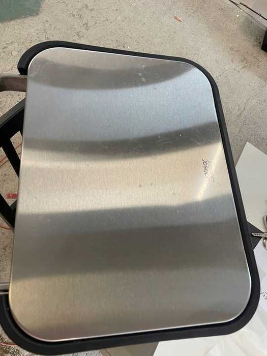 Kosz na śmieci z pedałem JOSEPH JOSEPH Titan system zgniatania 30L