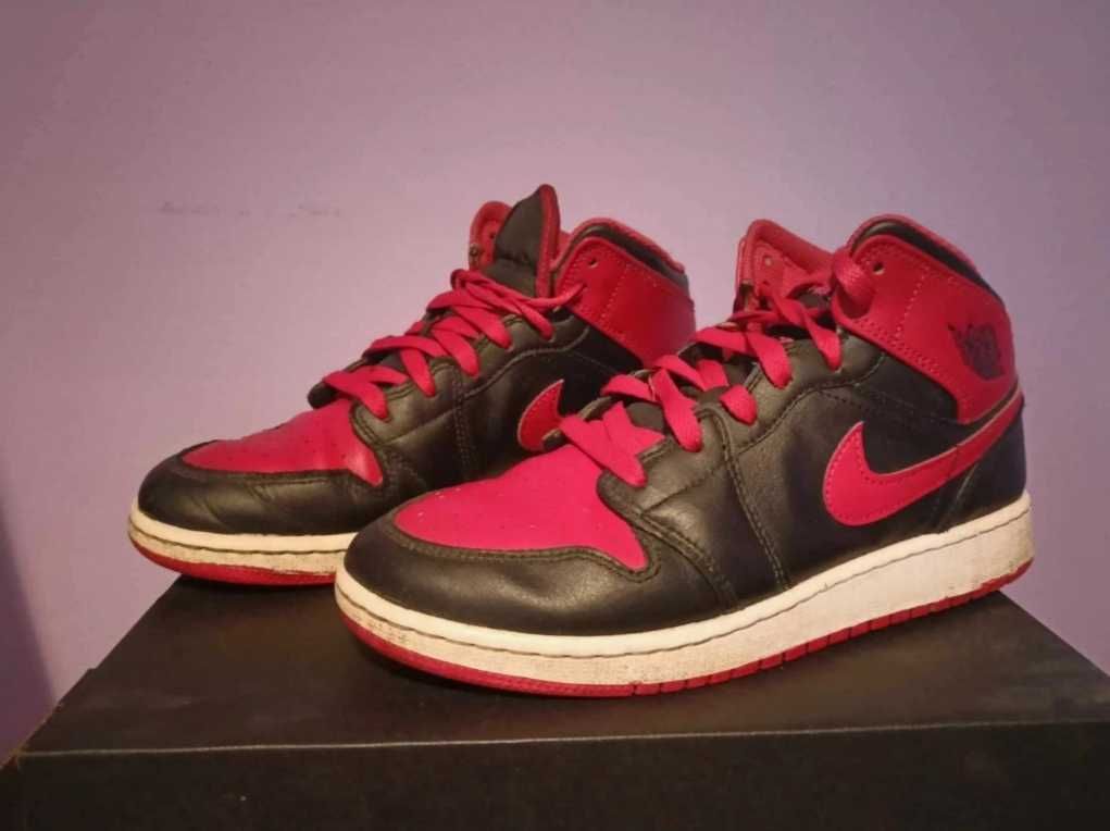 Nike Air Jordan Alternate