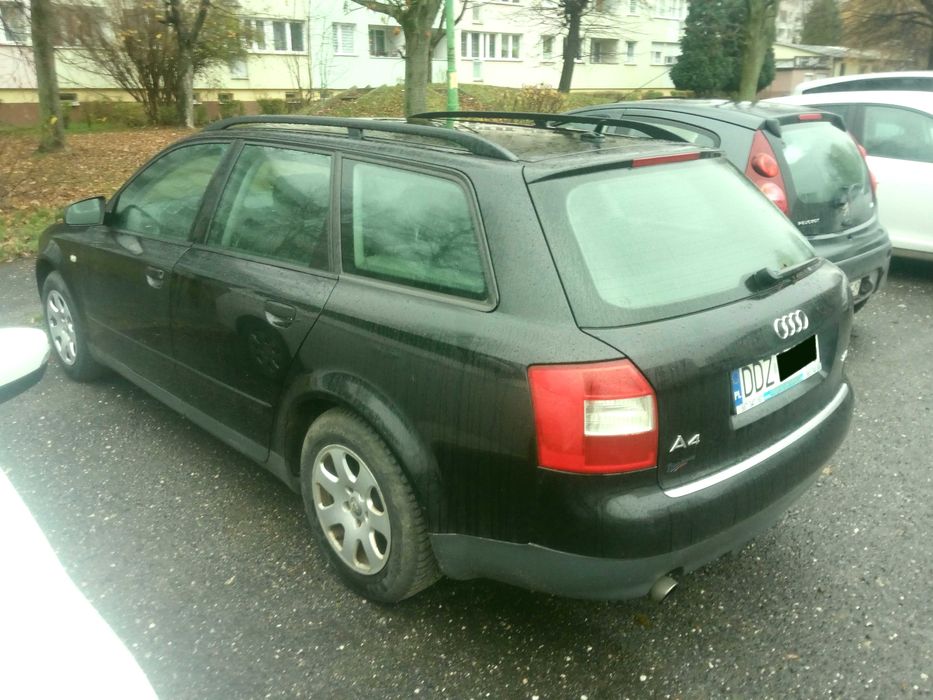 Audi A4 B6 2.0 B 20v Avant Kombi Czarna