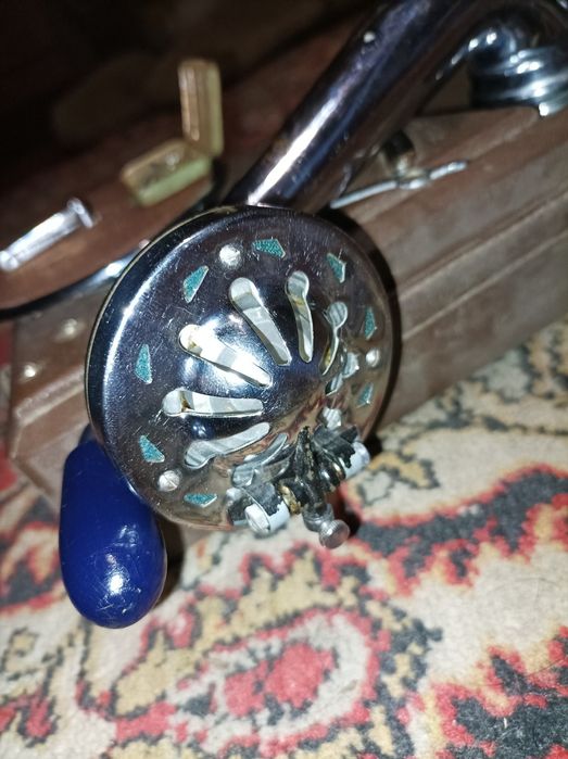 Механический музикальний центр(патифон)