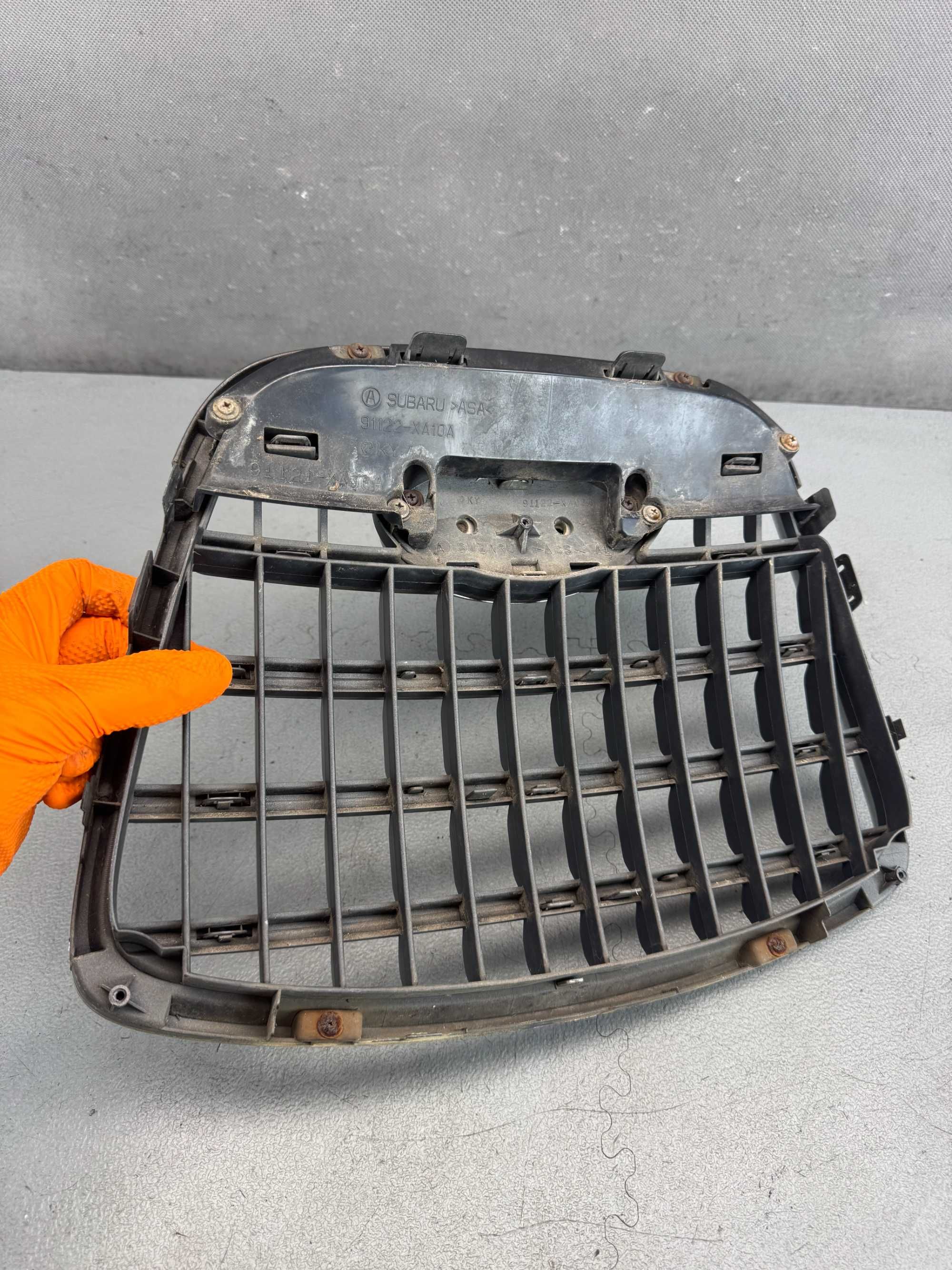 Subaru B9 Tribeca 2005-07r. Grill Atrapa Oryginał Stan BDB
