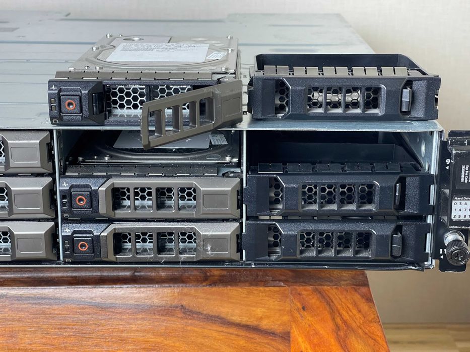 Dell PowerVault MD1200 Półka Dyskowa do Serwera PowerEdge 12x 3,5"