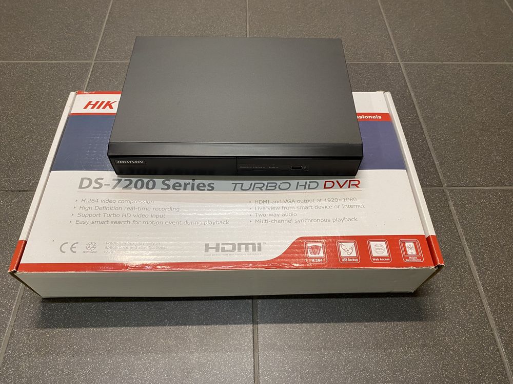 Rejestrator Hikvision DS-7200