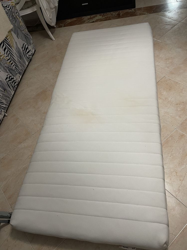Colchão solteiro 90 x 200