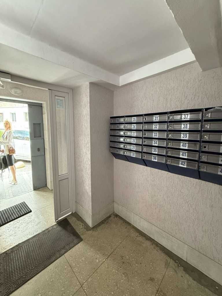 2к. квартира, Небесної сотні, новобудова з котлом, 73м2