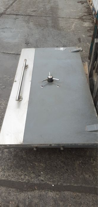 Двері банківські до сховища Паритет VD2