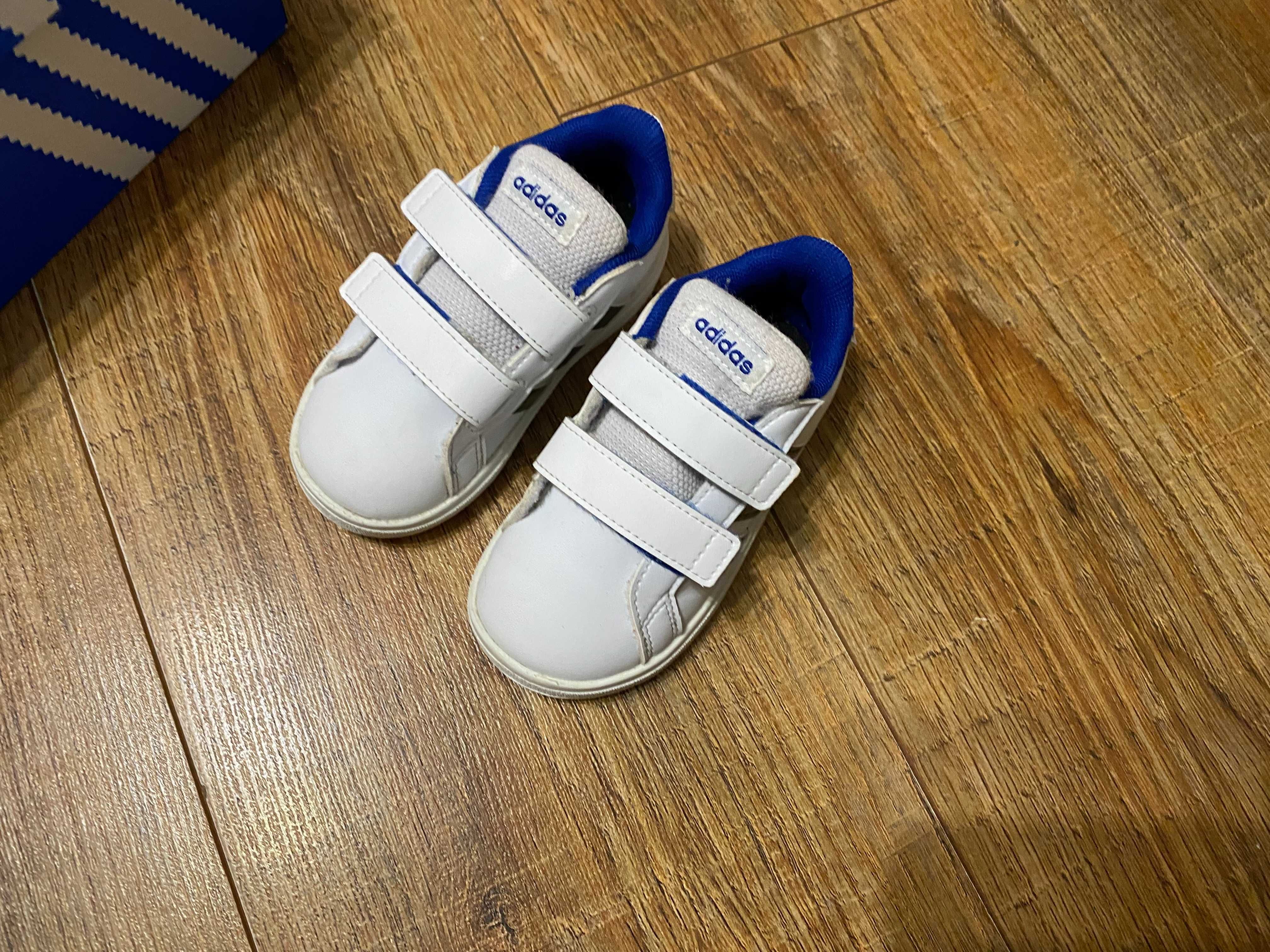 Adidas кроссовки детские кросівки Адидас оригинал р.22