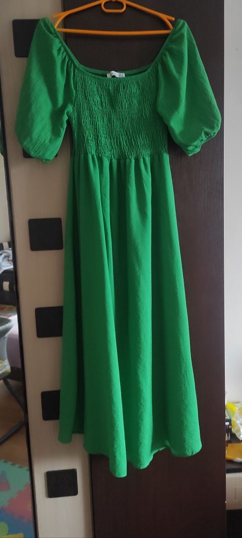 Плаття зелене,топ жатка з об'ємним рукавом