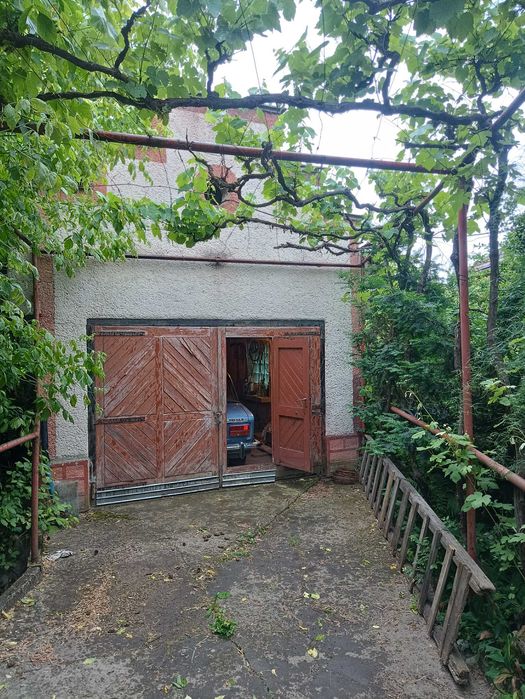 ПРОДАЖ 4-х кімнатного будинку 136 кв.м у хорошому районі,велика ділянк