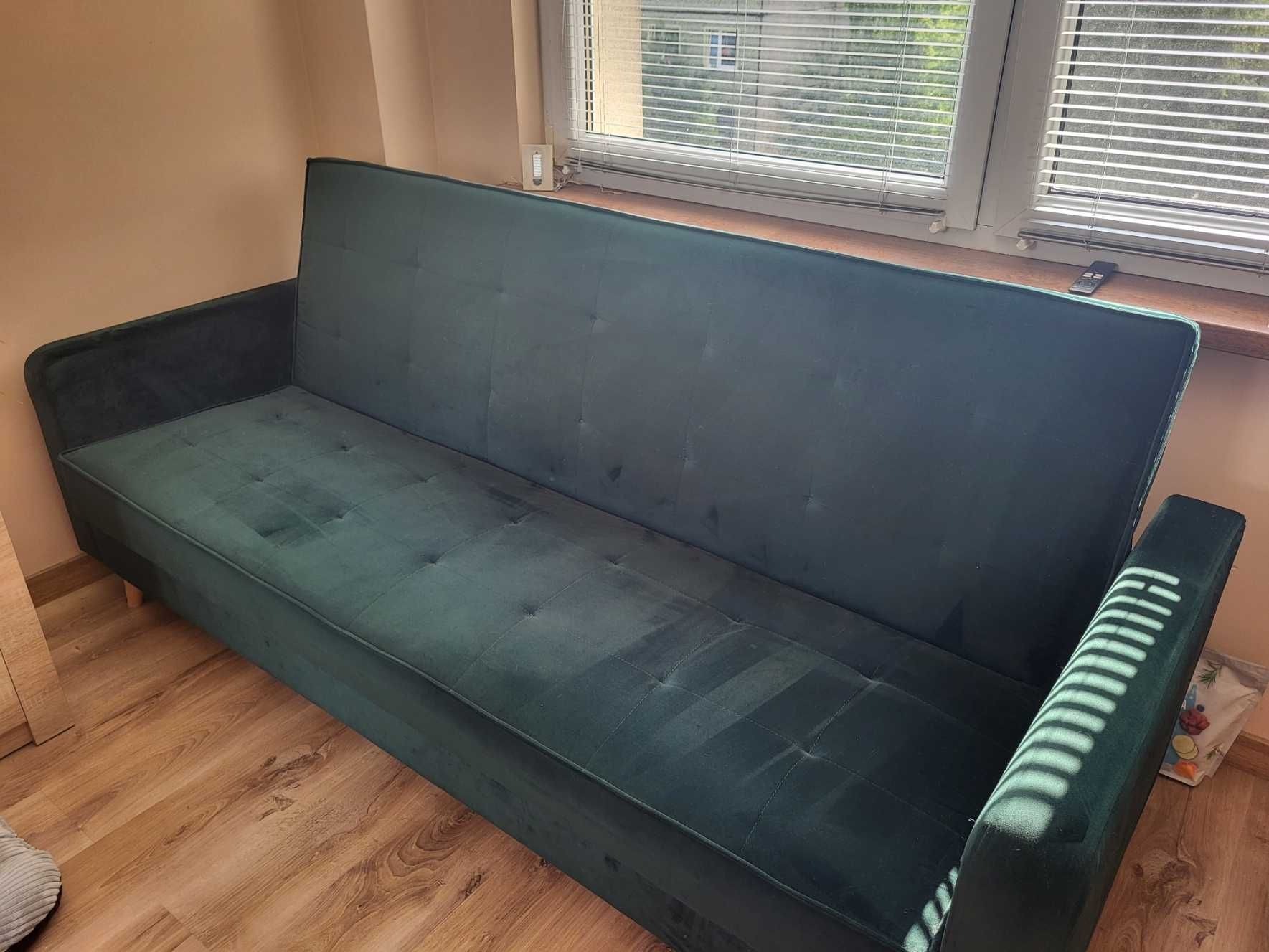 Wersalka, kanapa, sofa w ciemnozielonym kolorze Agata Meble Stan bdb