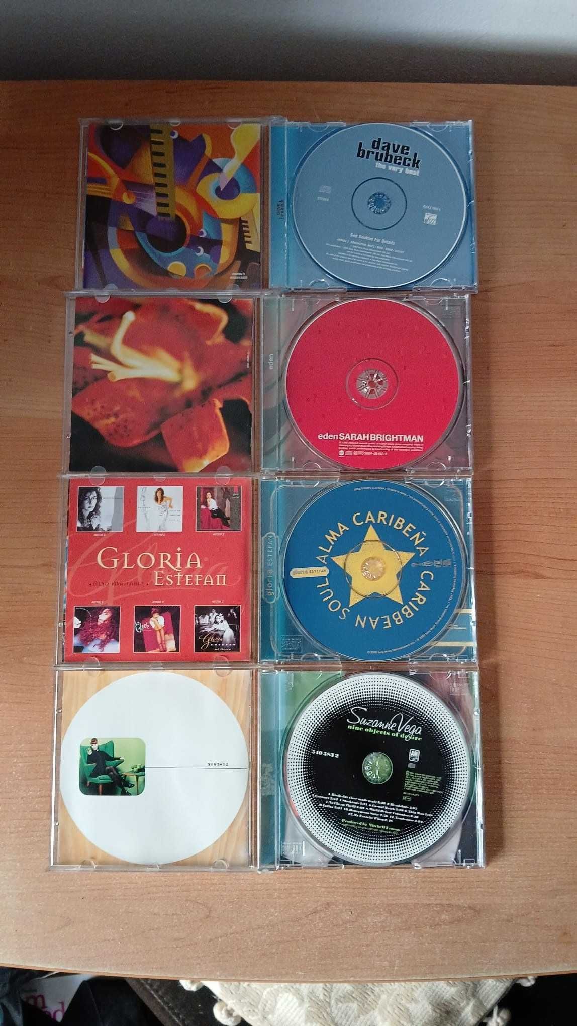 Quatro CDs de música