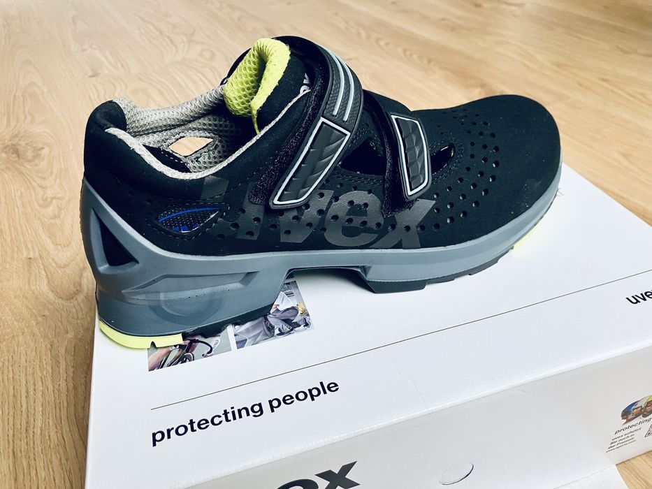 Buty robocze Uvex 85429 r43