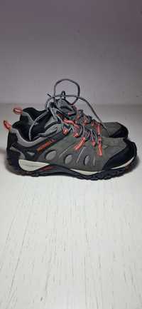 Merrell 43.       .