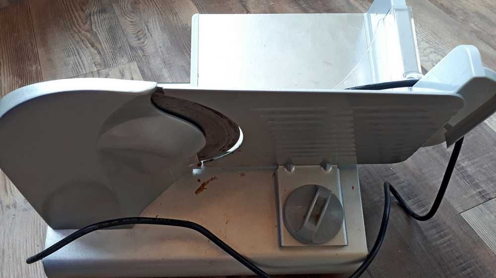 === Fiambreira Amstrad AF 1900 ===