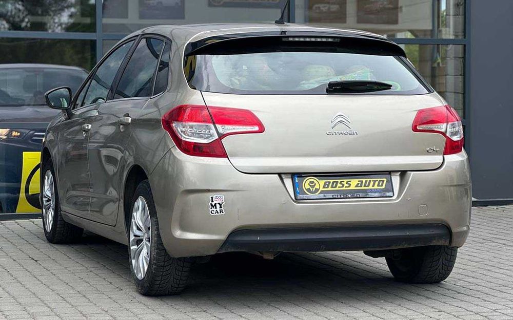 Citroen C4 2011 року