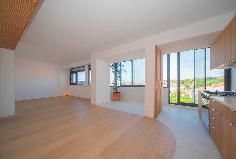 Penthouse T3 com estacionamento na Lapa